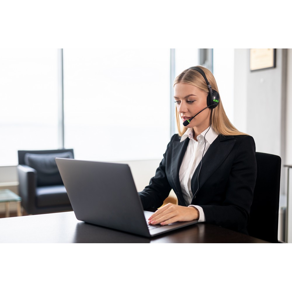 Casque: casque avec microphone | Kaur, noir en ABS Photo 2 clients/infiniprinting/ax/photos_BD/AX12954-P2-Casque:-casque-avec-microphone-|-Kaur-imprime-.jpg